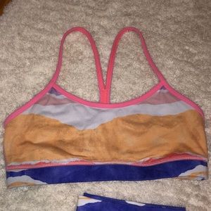 Lululemon Flow Y Sports bra